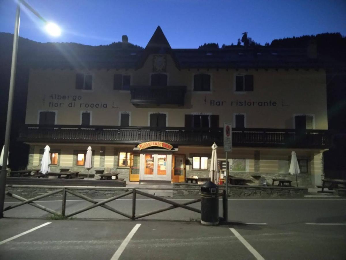 Fior Di Roccia - Valmalenco - Hotel & Mountain Restaurant Lanzada Екстериор снимка